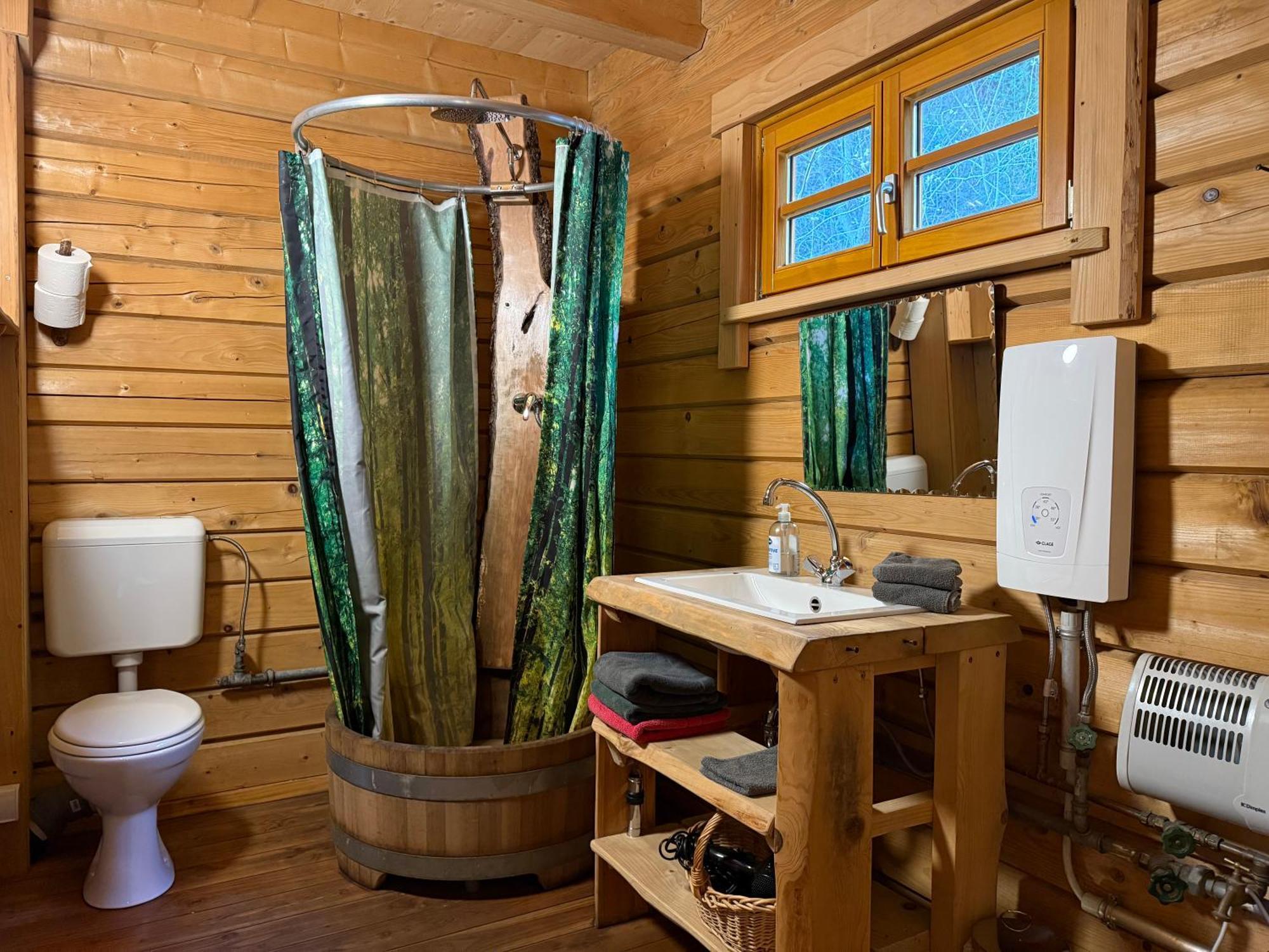 Schwarzwald Blockhaus - Sauna - Kamin - Mit Bettwaesche Und Handtuecher Schenkenzell Exterior foto